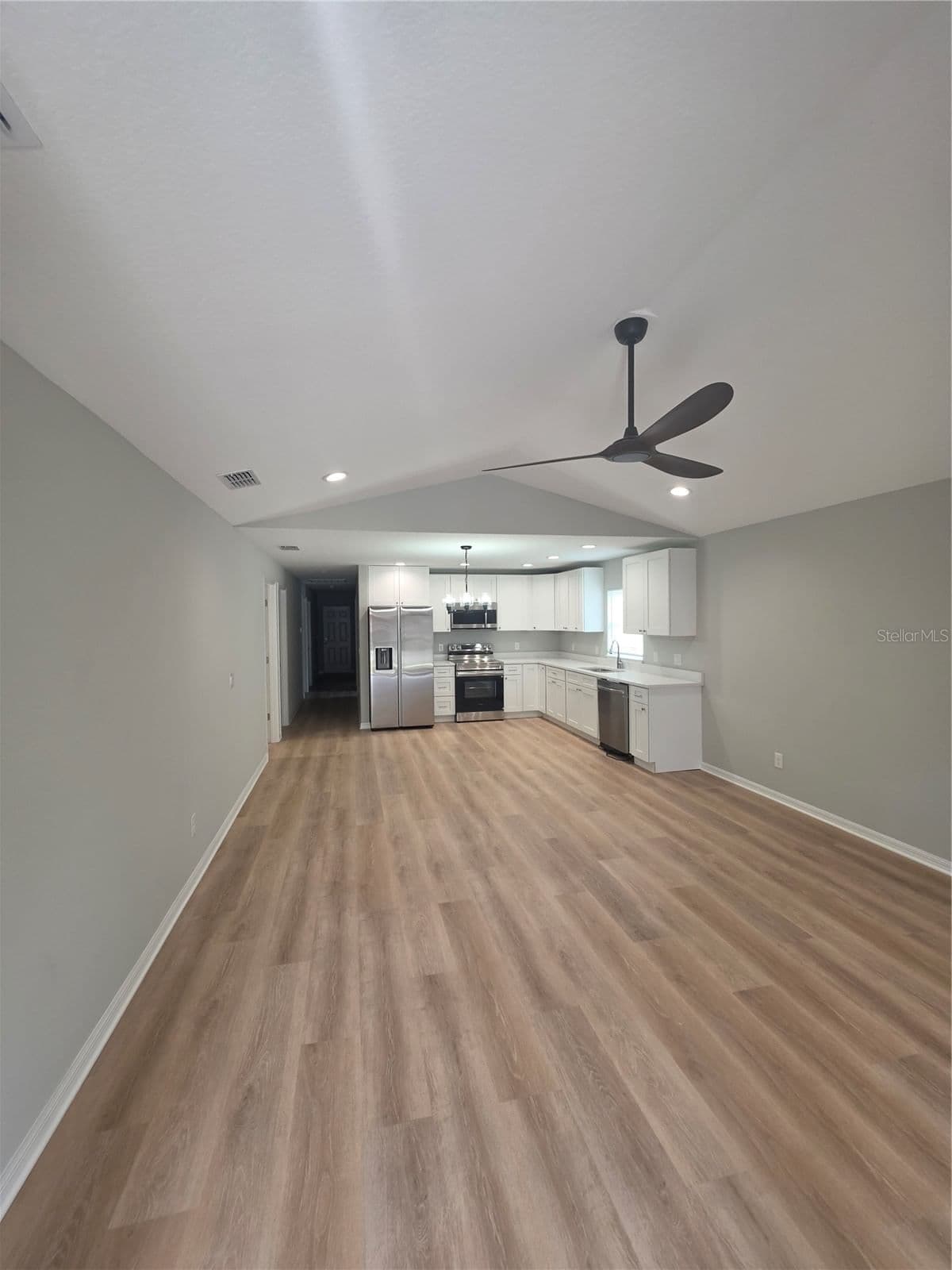851 AVENUE R