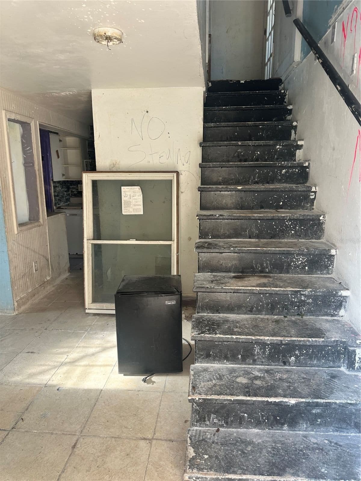 Photo 5 of 212 AVENUE F