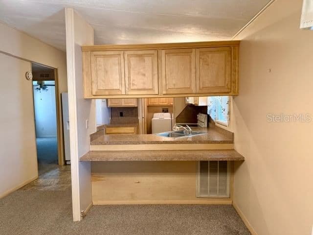 Photo 4 of 5013 FOXWOOD