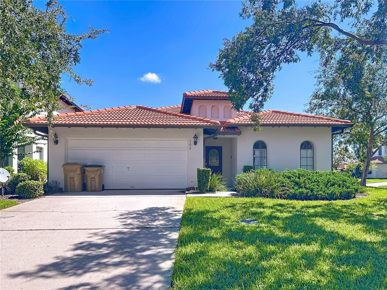 102 SANDY POINT