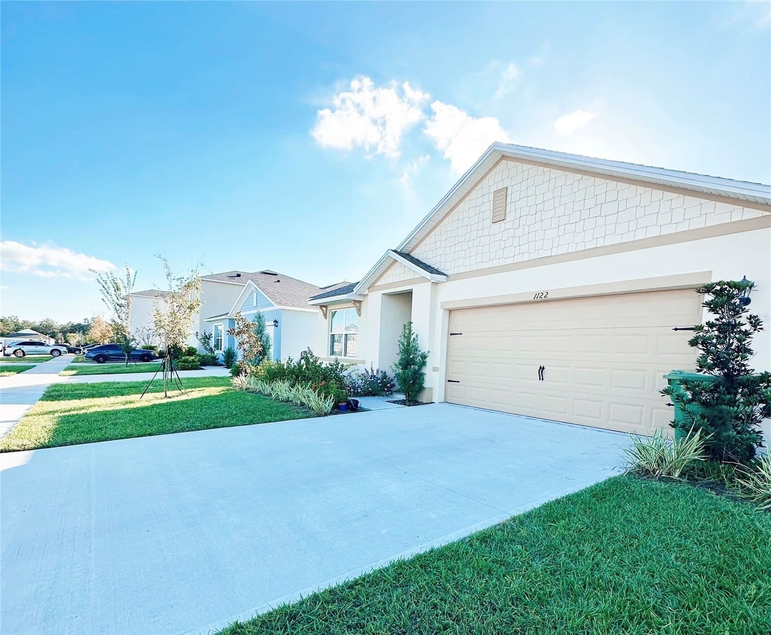 1122 BRIMSTONE CIR