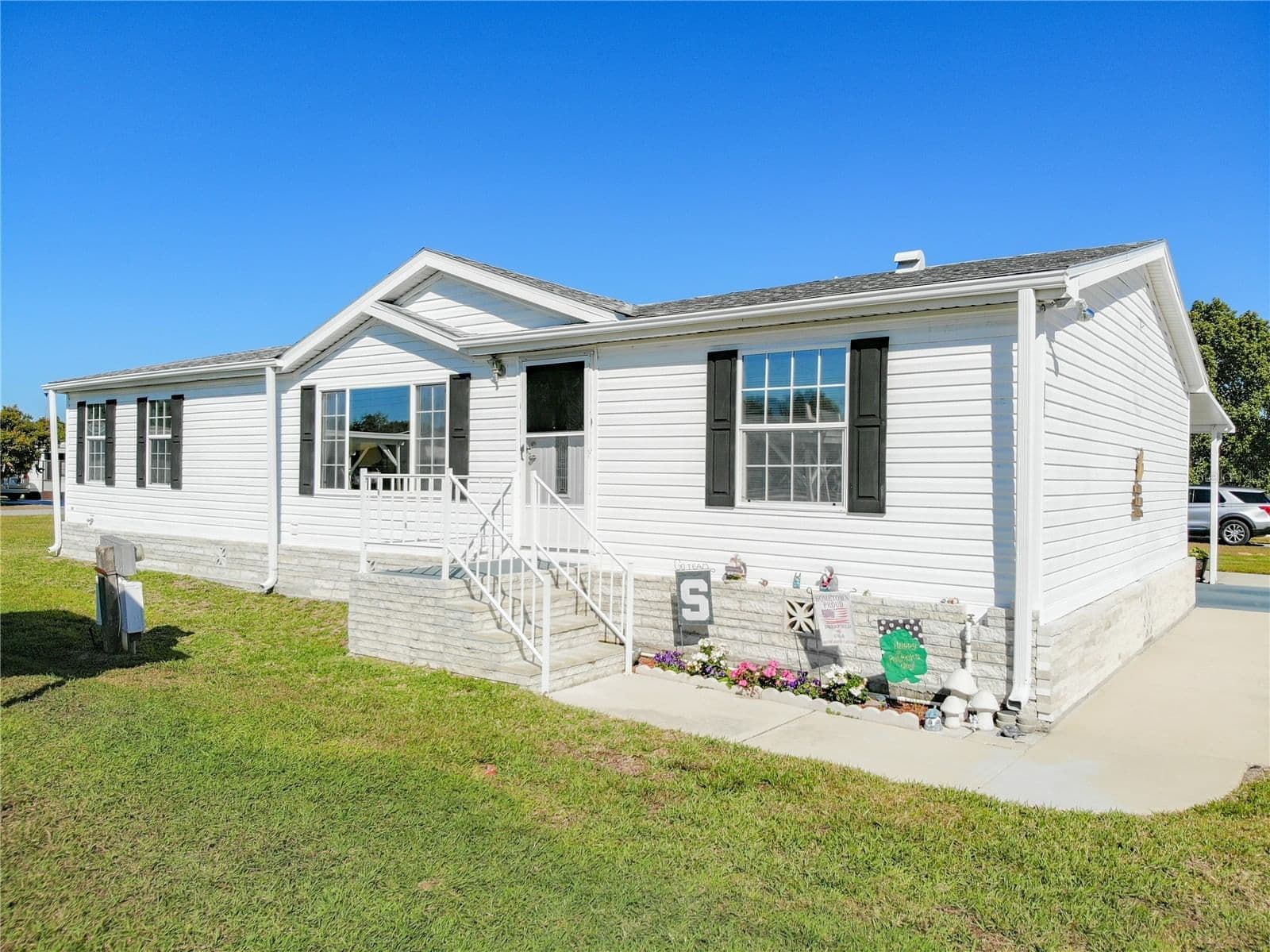 157 ORANGEWOOD