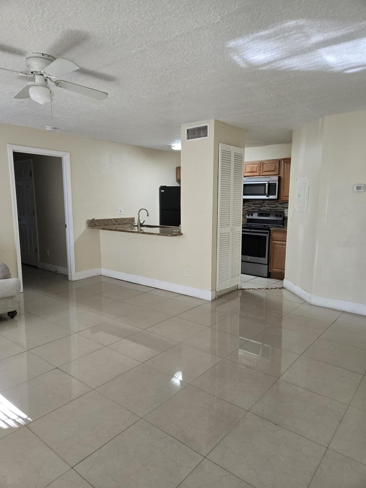 4756 WALDEN