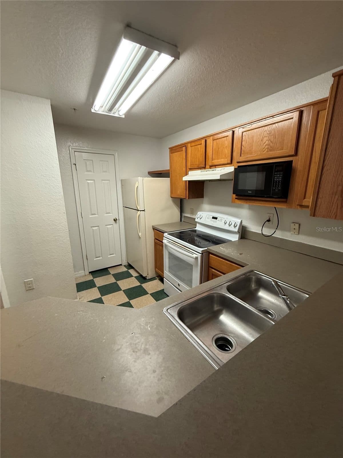 3712 CASTLE PINES