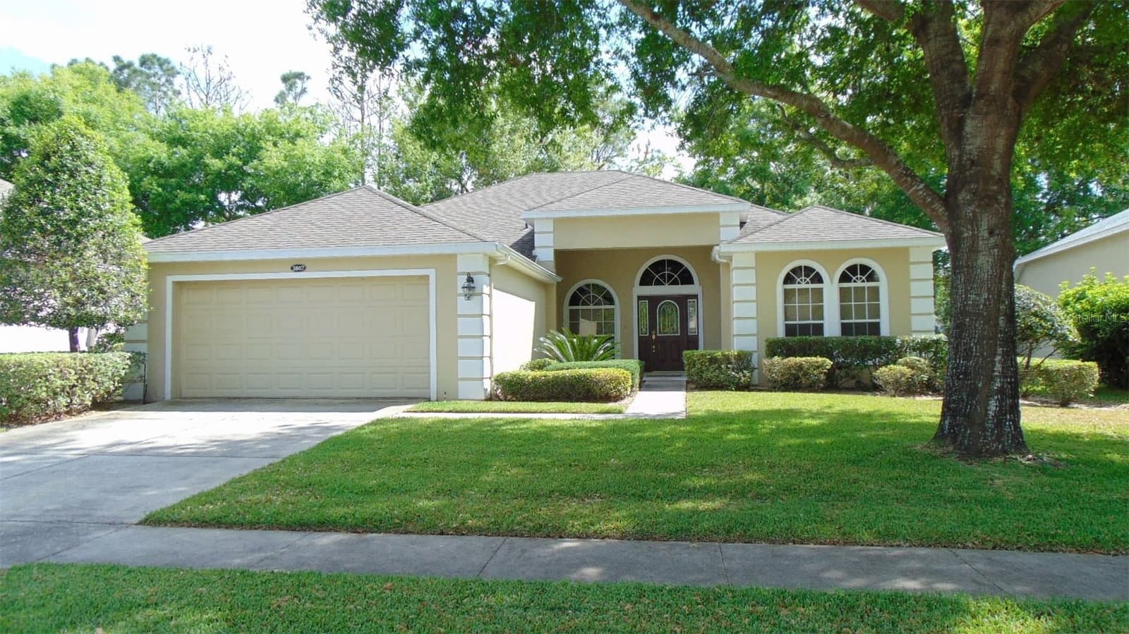 3807 BEACON RIDGE