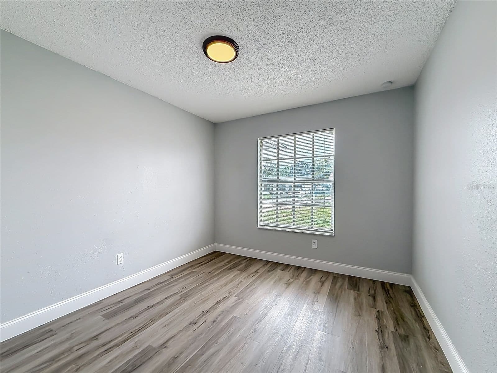 Photo 5 of 8940 88TH STREET