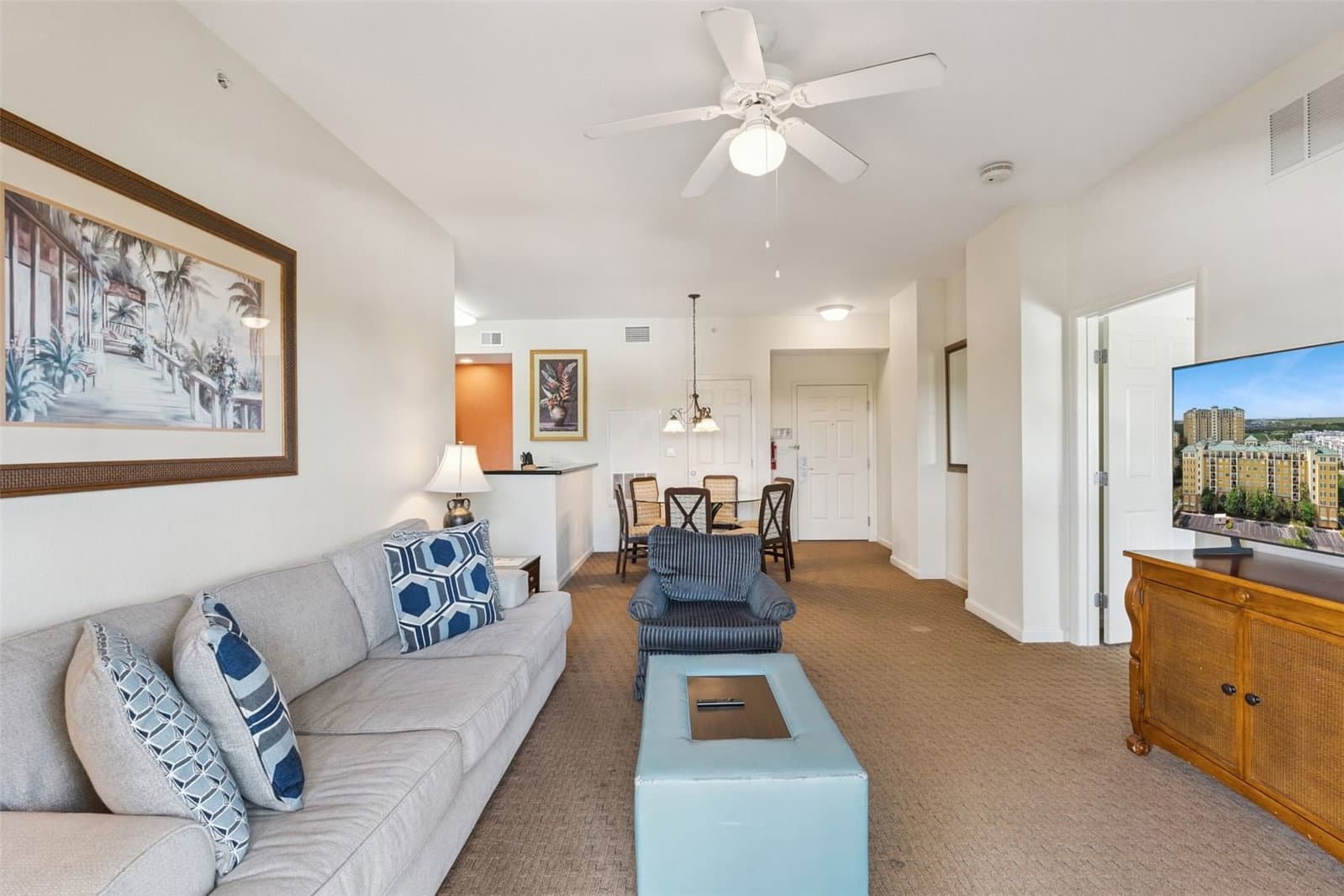8100 POINCIANA