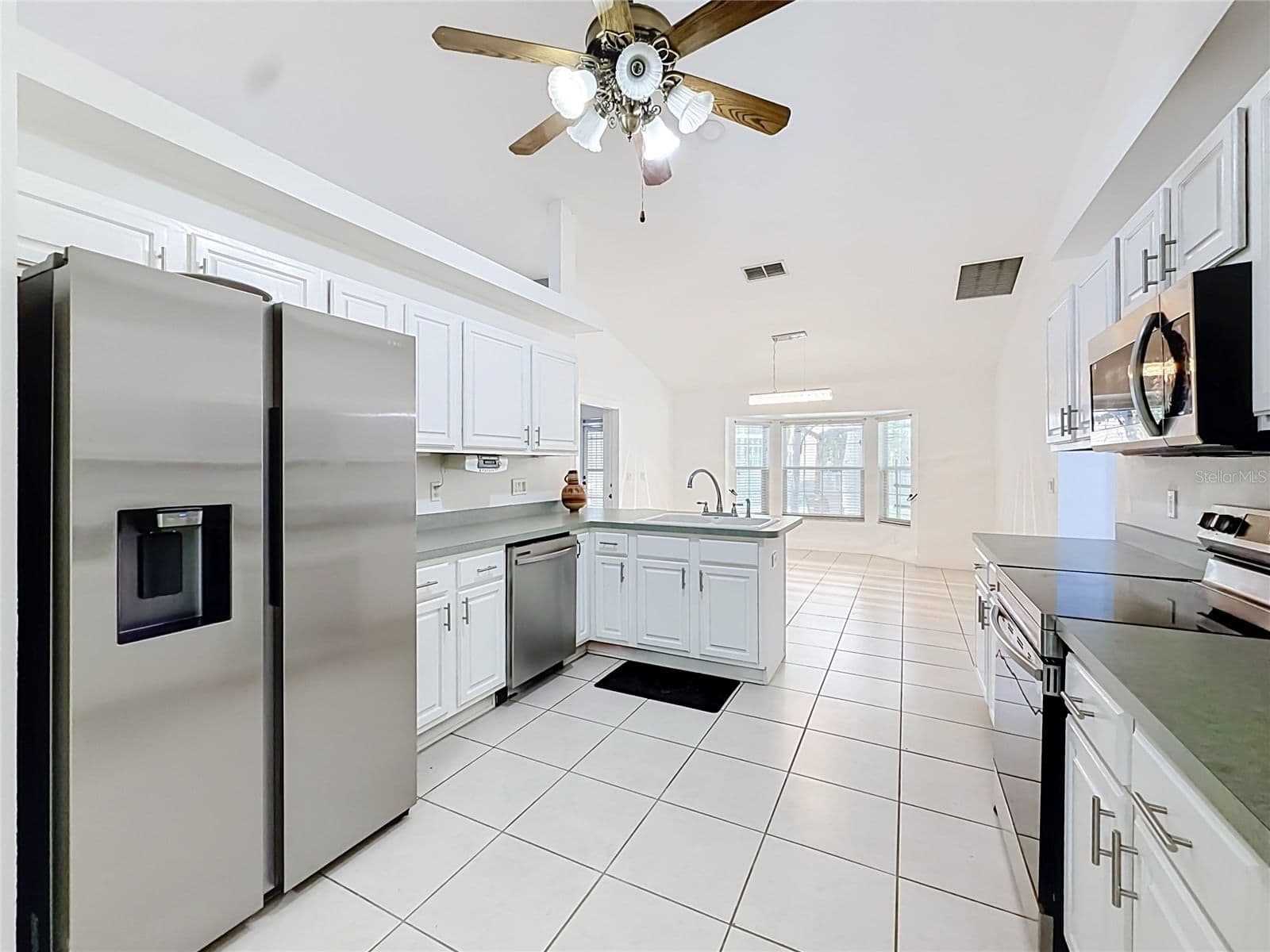 Photo 5 of 13850 71ST