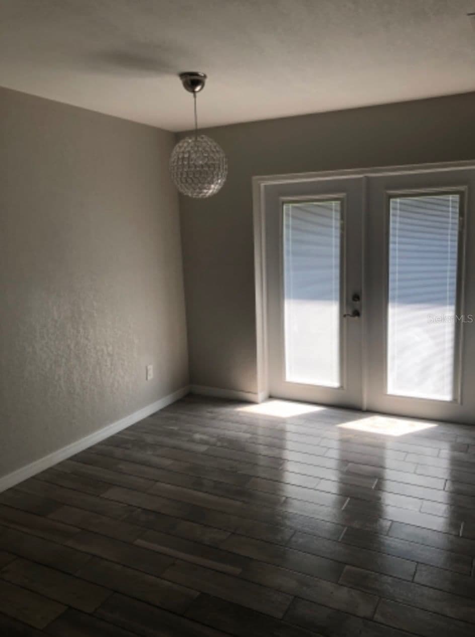 2115 DARDANELLE