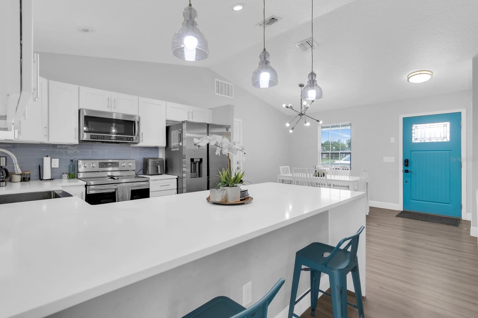 8115 WINDY HILL