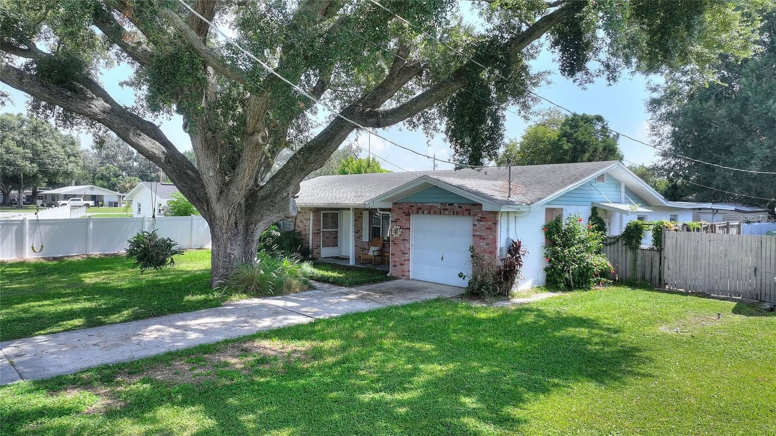 2802 SUNSET, Winter Haven, FL