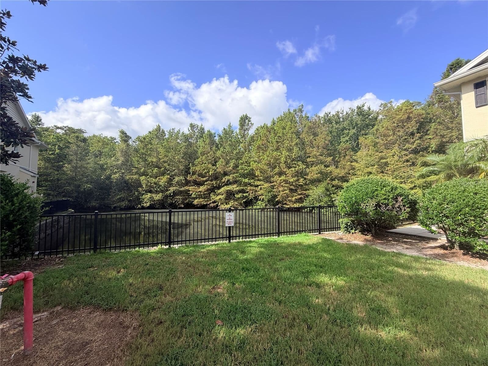 10703 REGENT SQUARE