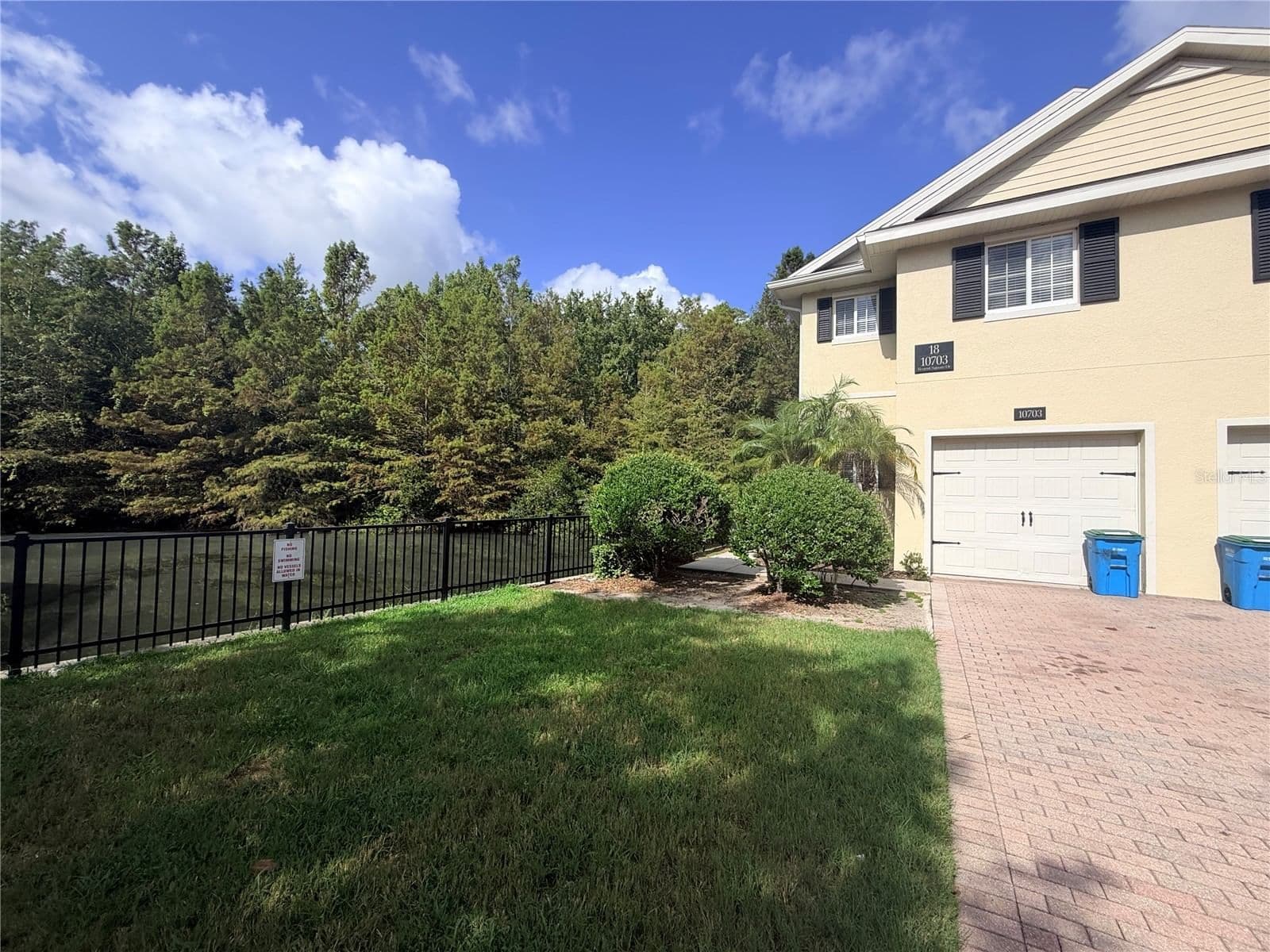 Photo 4 of 10703 REGENT SQUARE