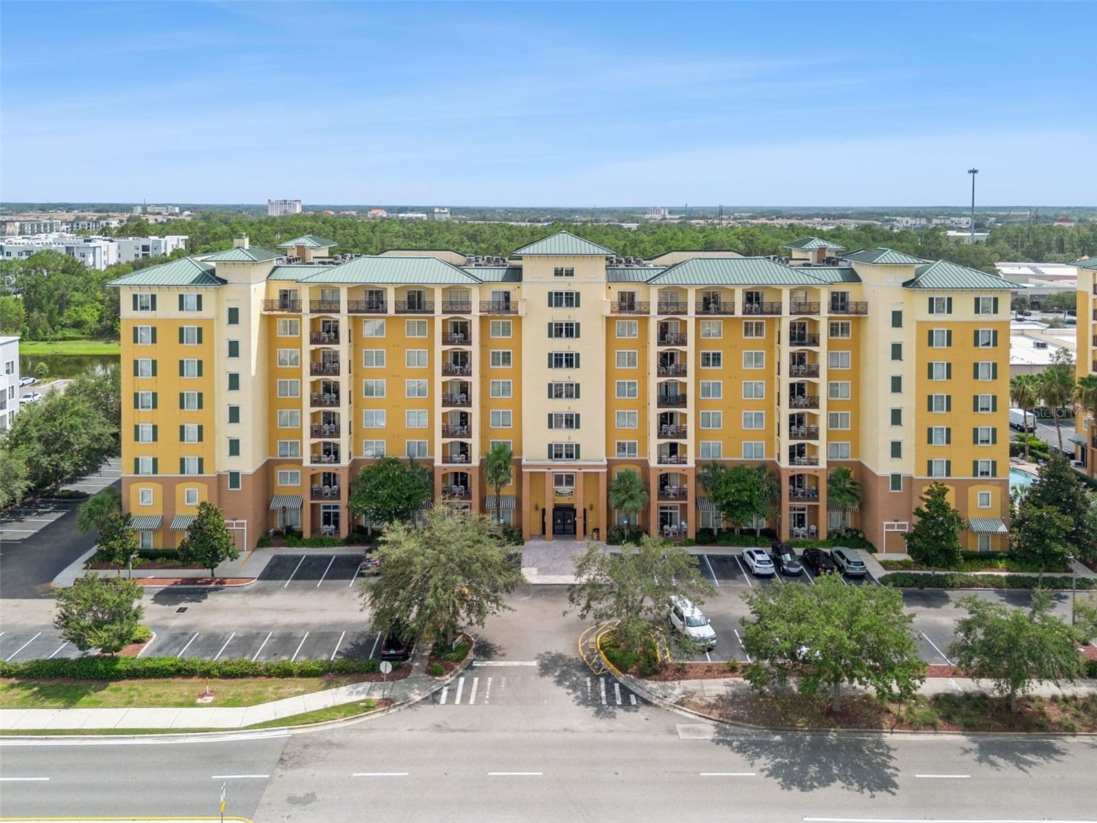 8100 POINCIANA