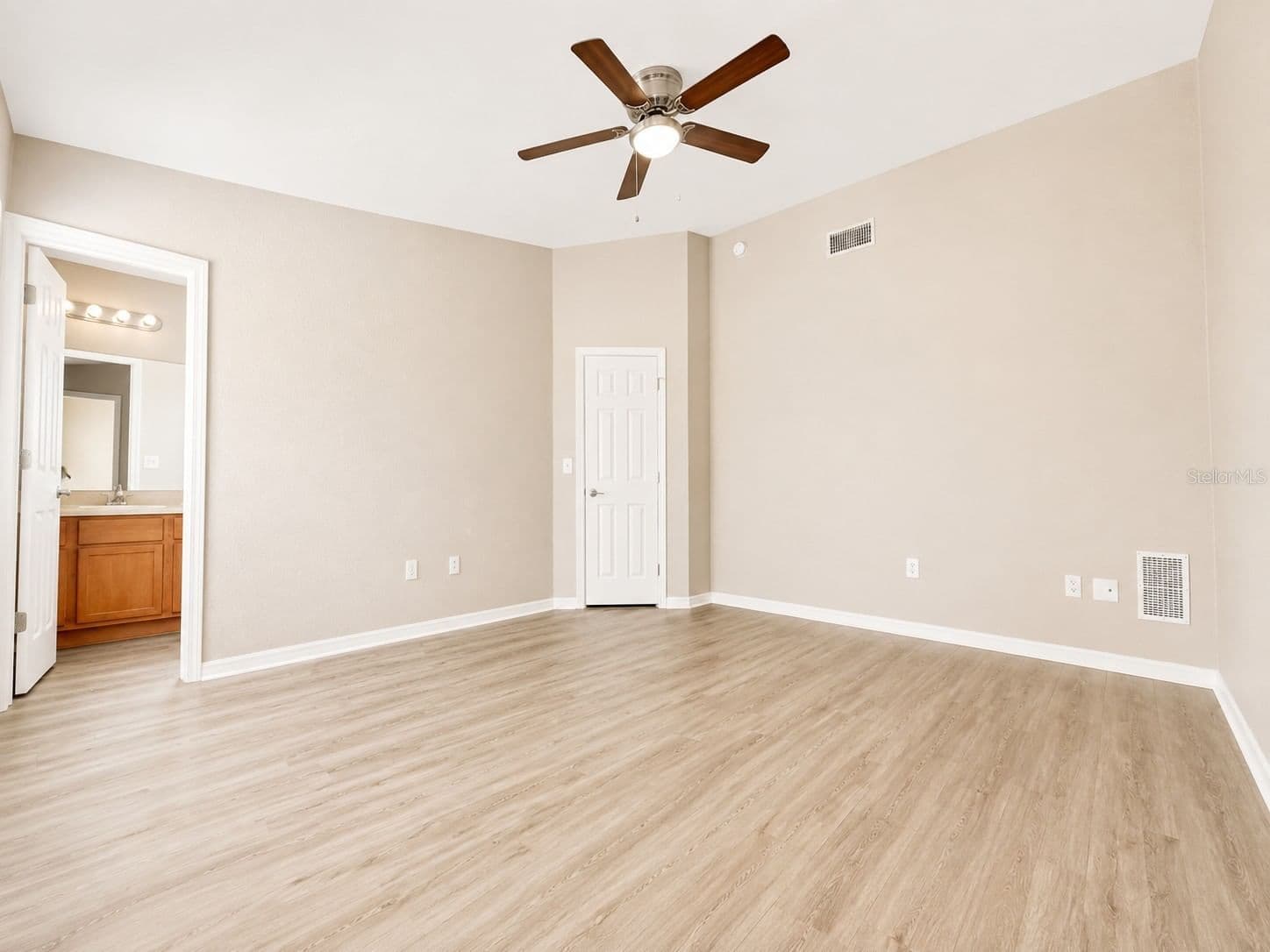 Photo 5 of 9208 WINCHESTER ESTATES