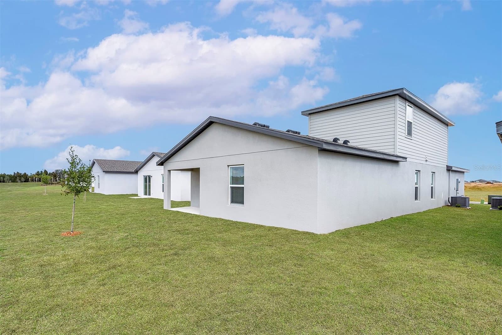 609 BLACKTHORN