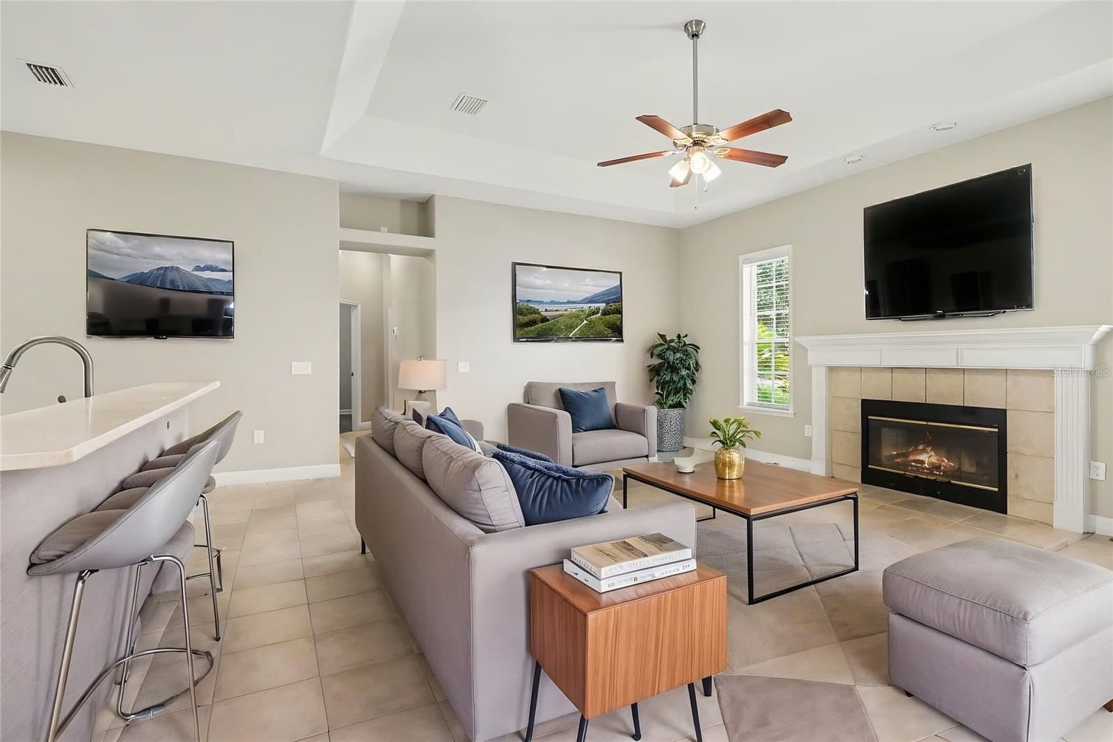 Photo 4 of 5535 SUMMERLAND HILLS