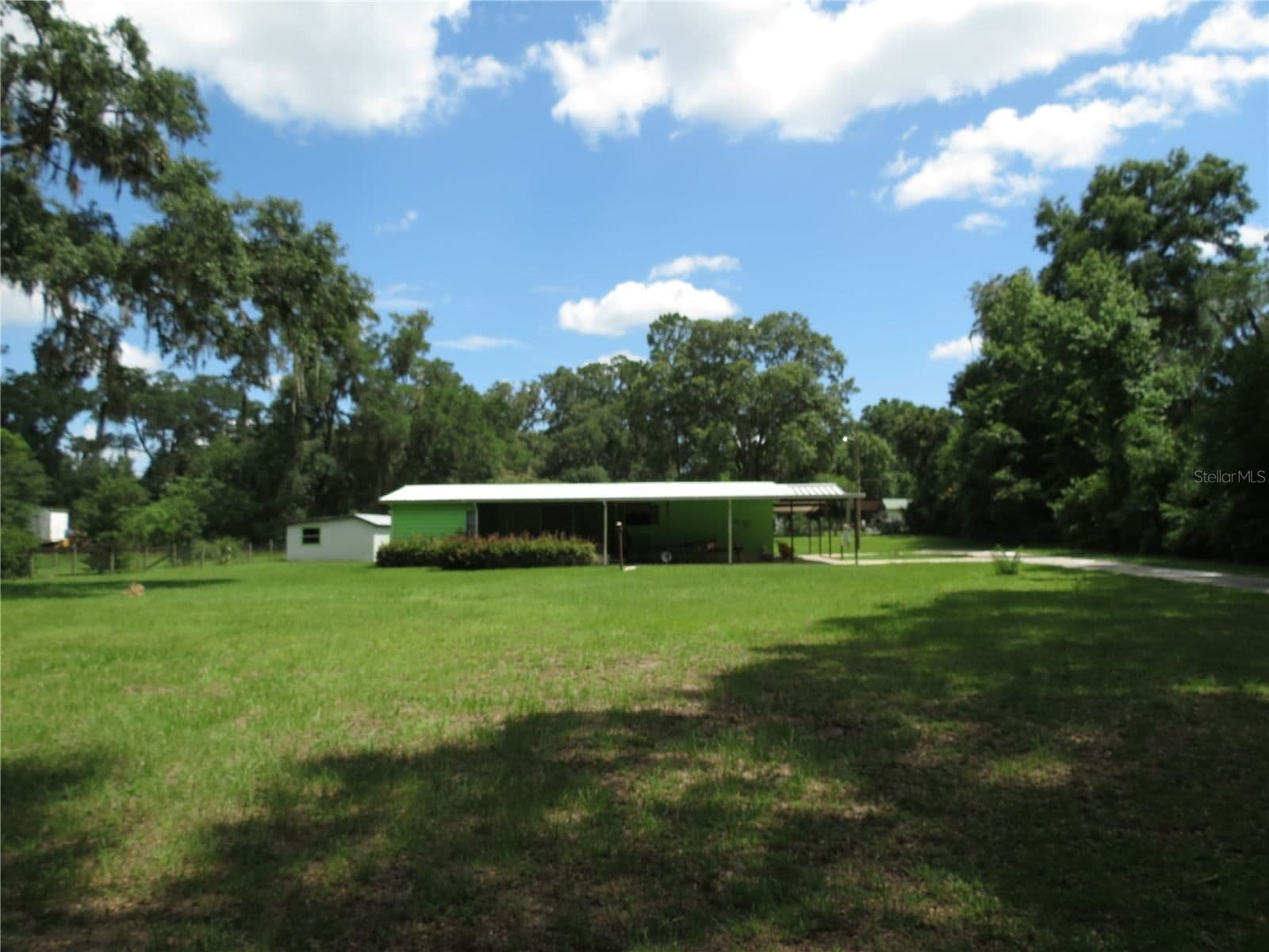8545 MAGNOLIA