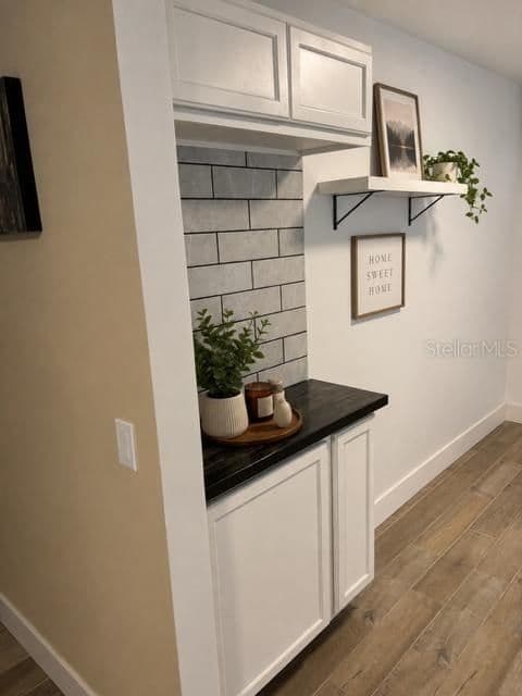 Photo 4 of 905 AVENUE E