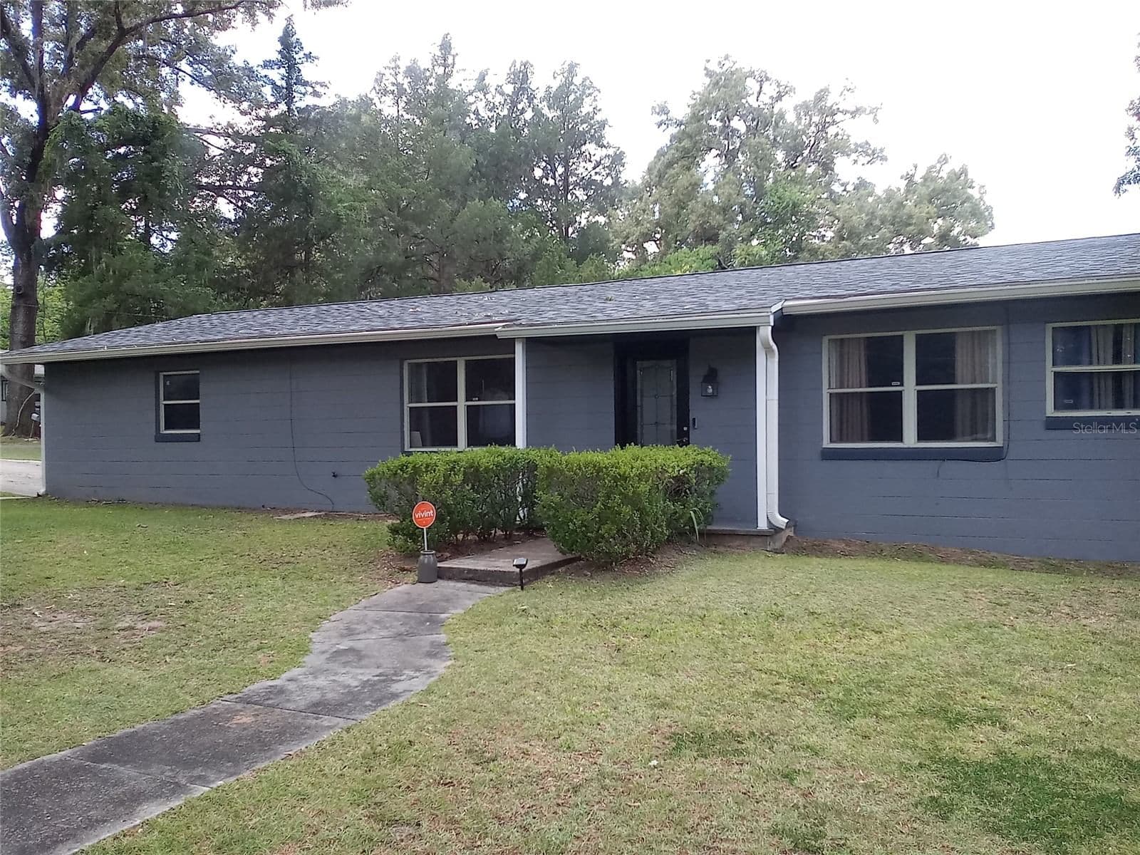 Photo 3 of 2720 8TH