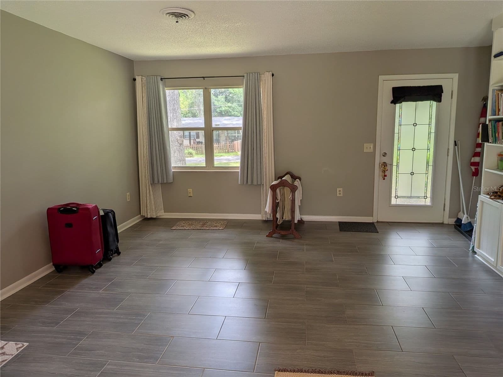 Photo 5 of 2720 8TH