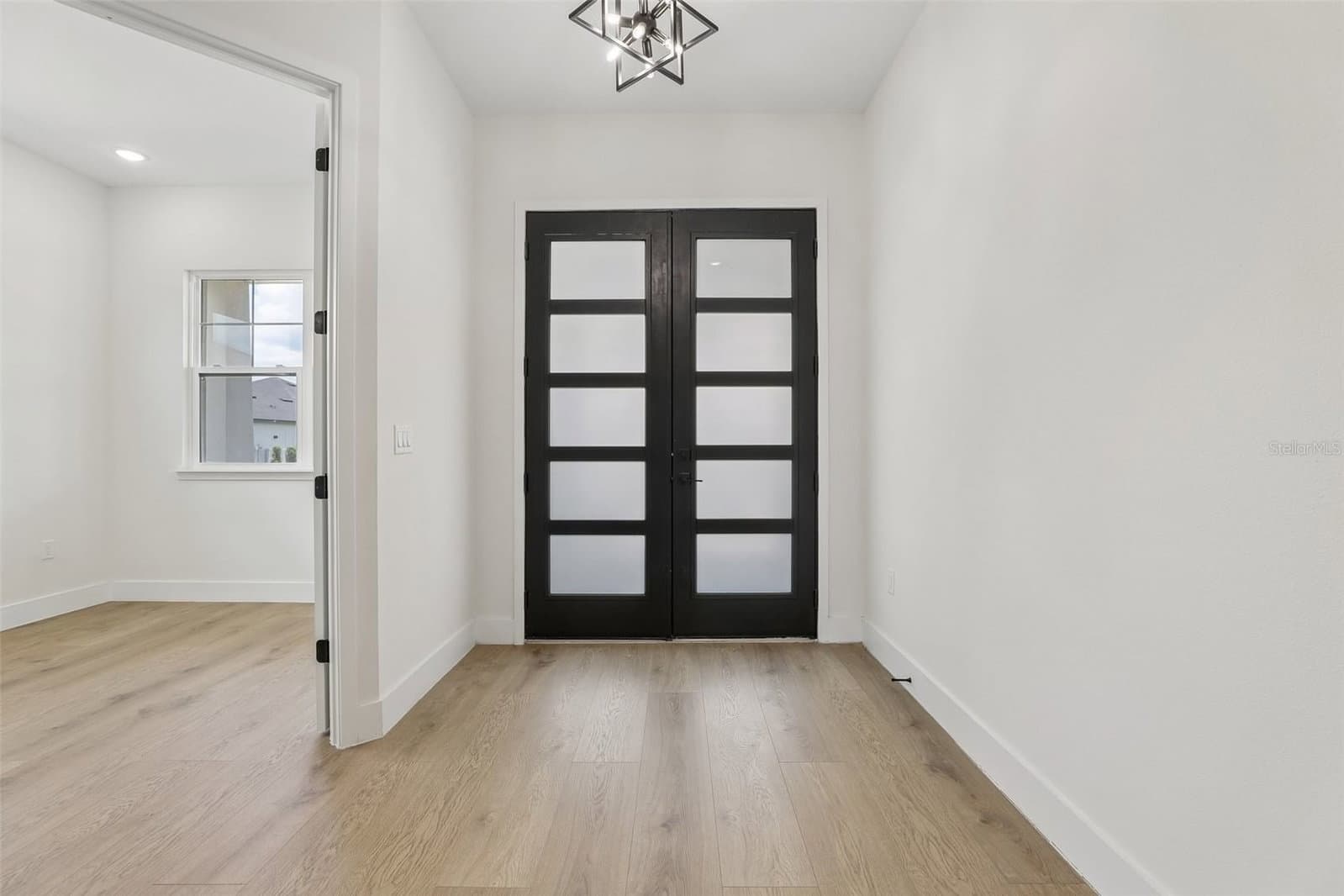 Photo 4 of 485 ADAMS VIEW