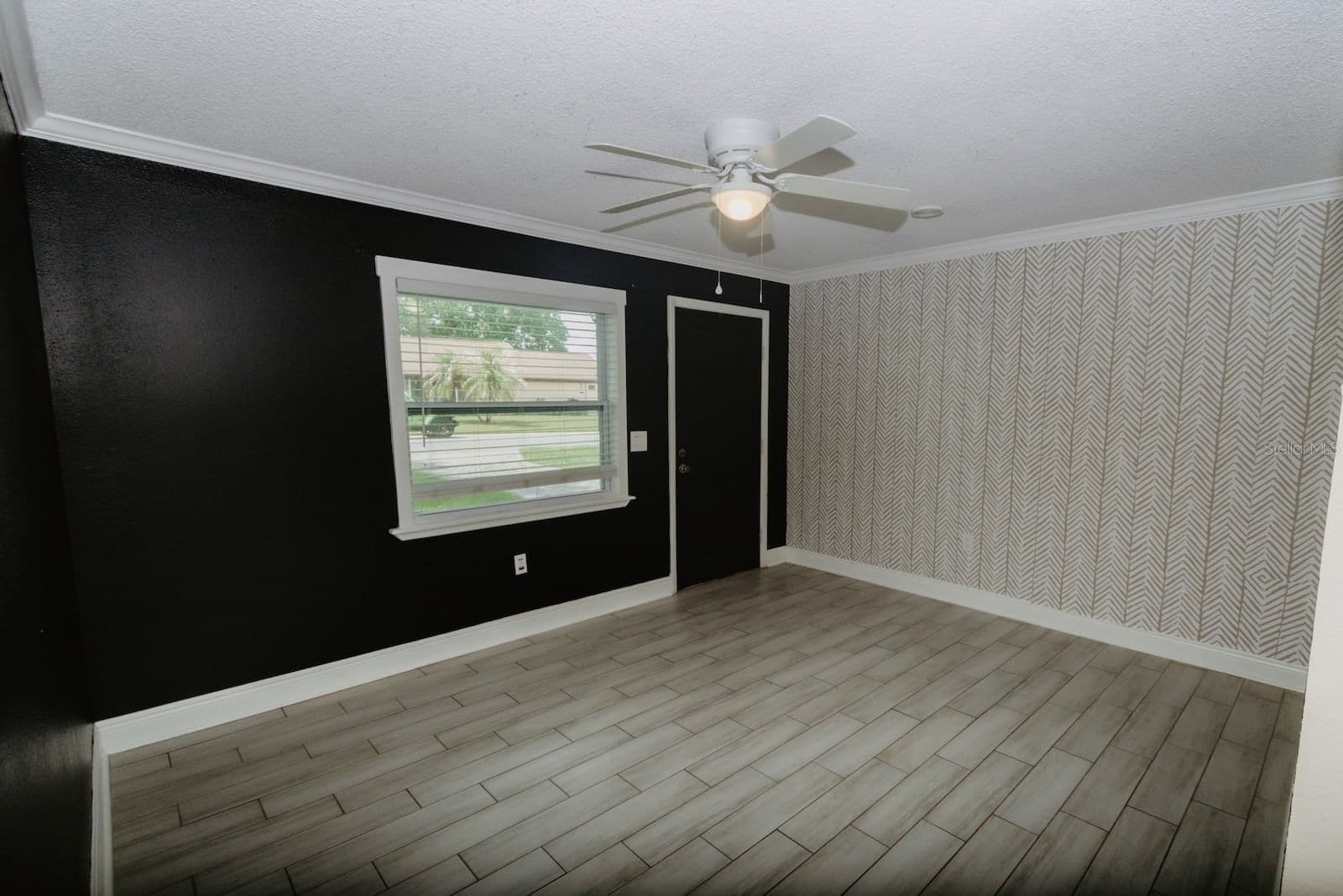 2040 WOODBRIAR