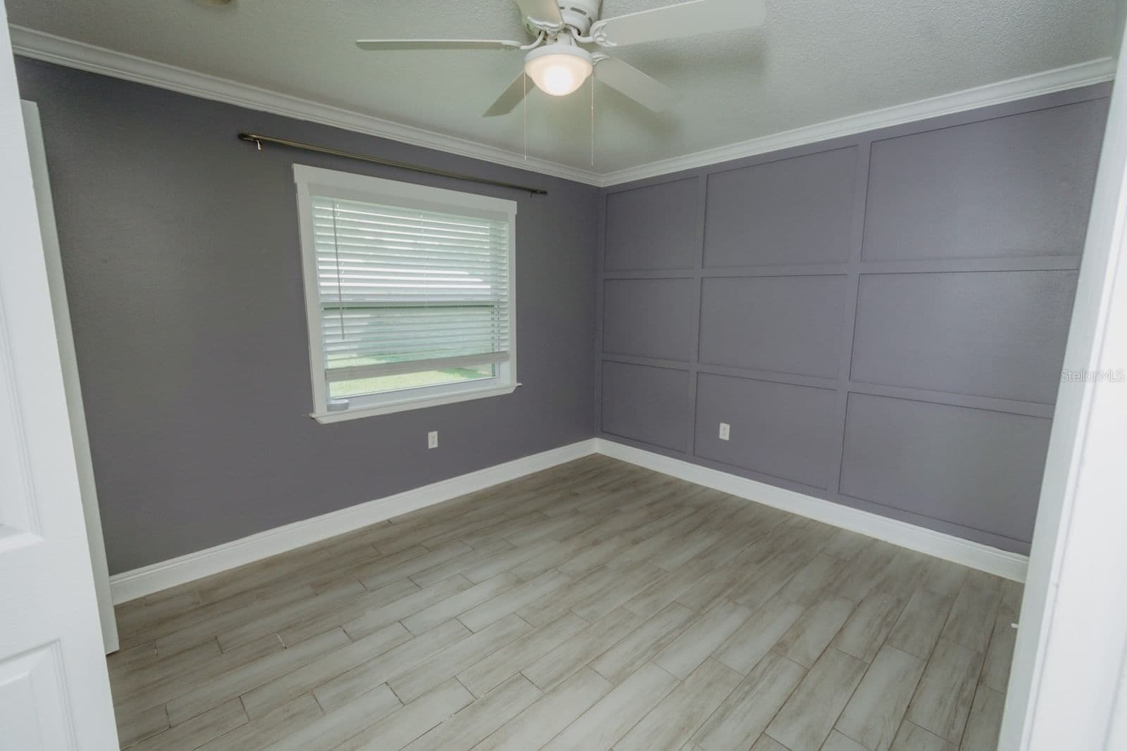 Photo 5 of 2040 WOODBRIAR