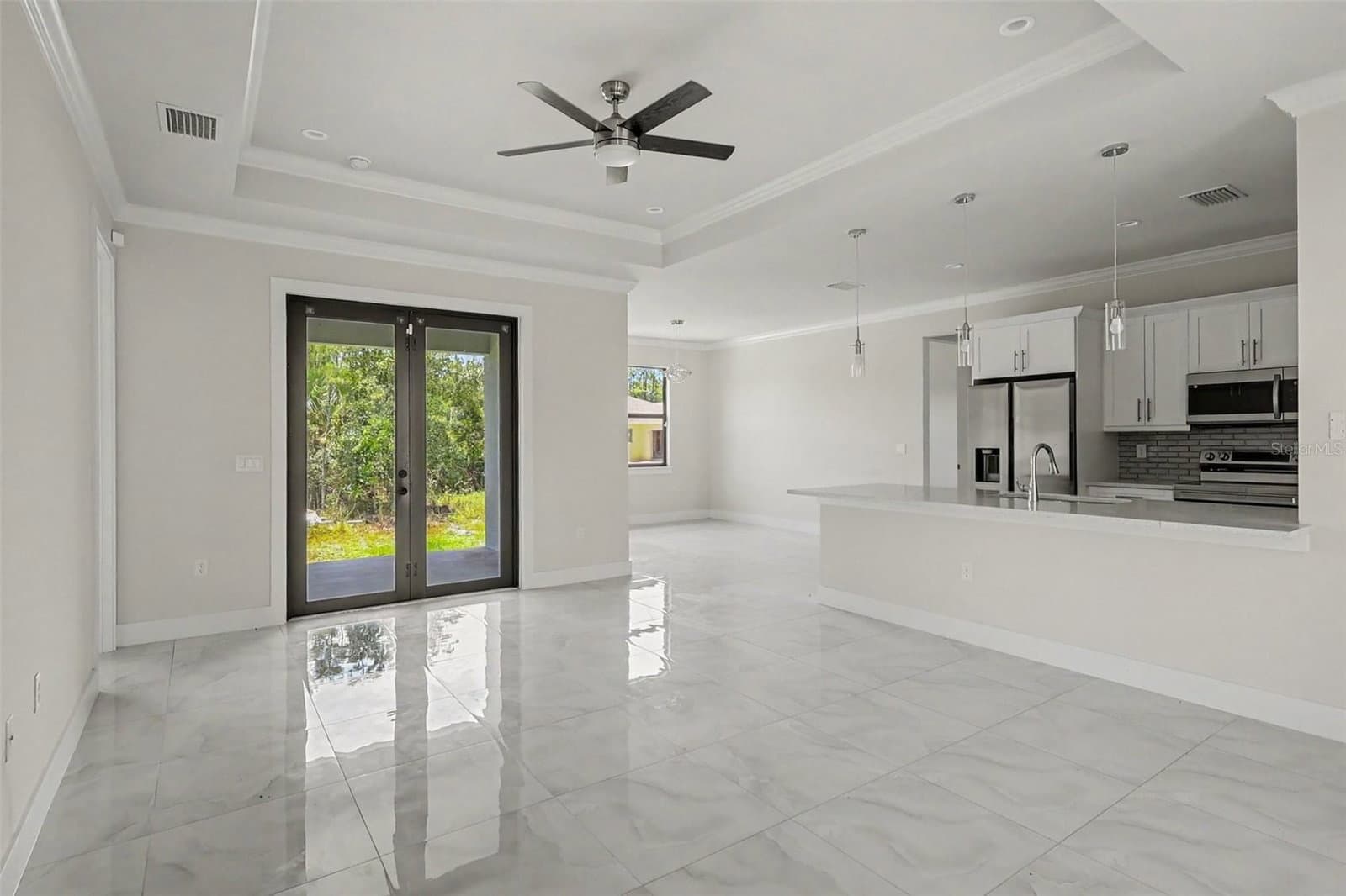 Photo 5 of 2420 52ND