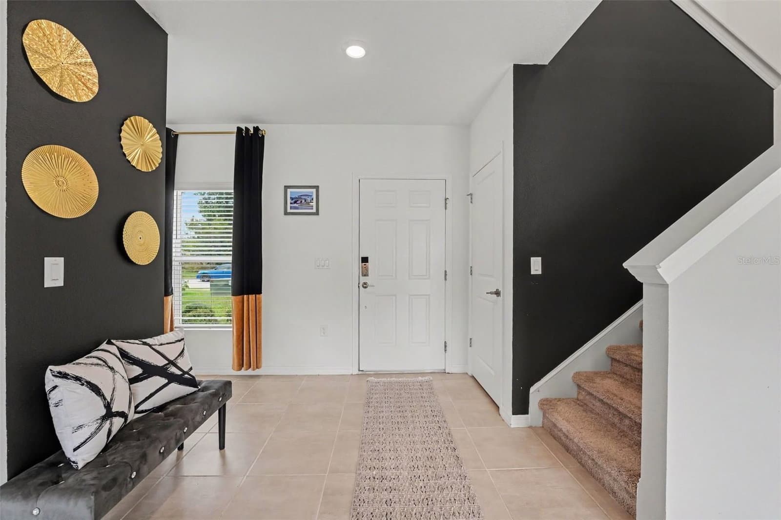 Photo 4 of 2051 ROSEWOOD