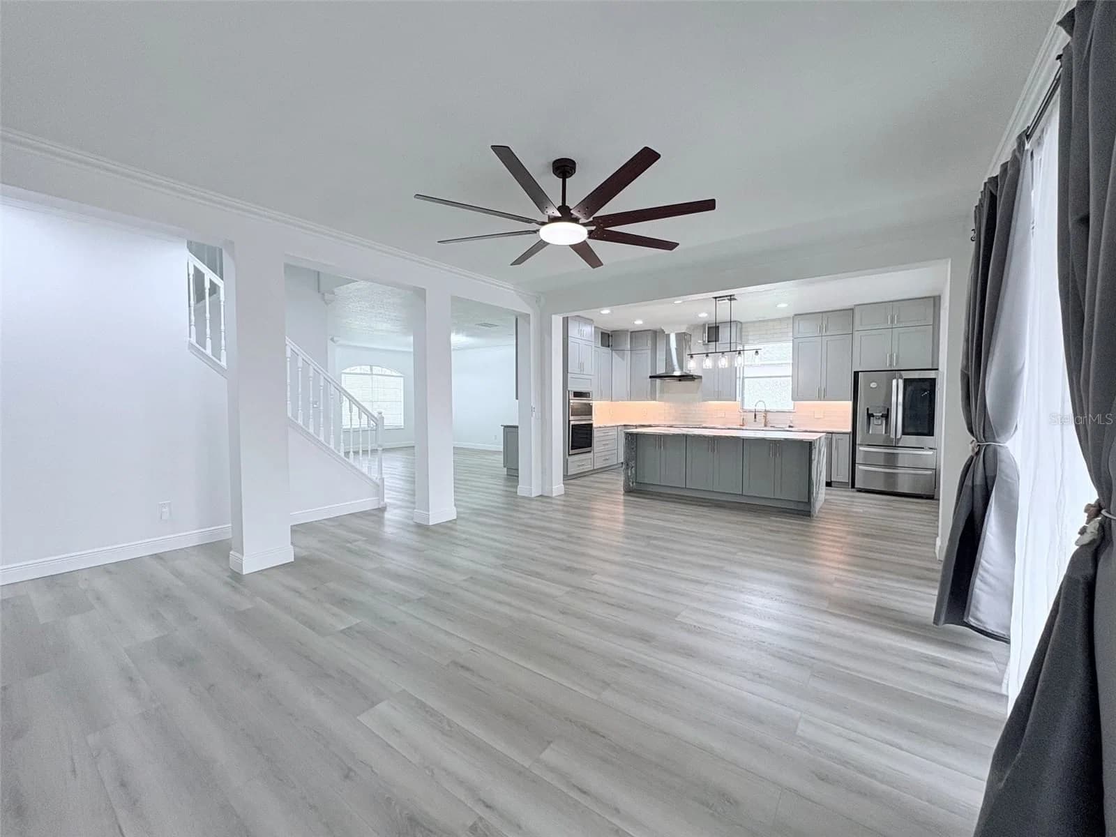 Photo 5 of 2157 WINTERMERE POINTE