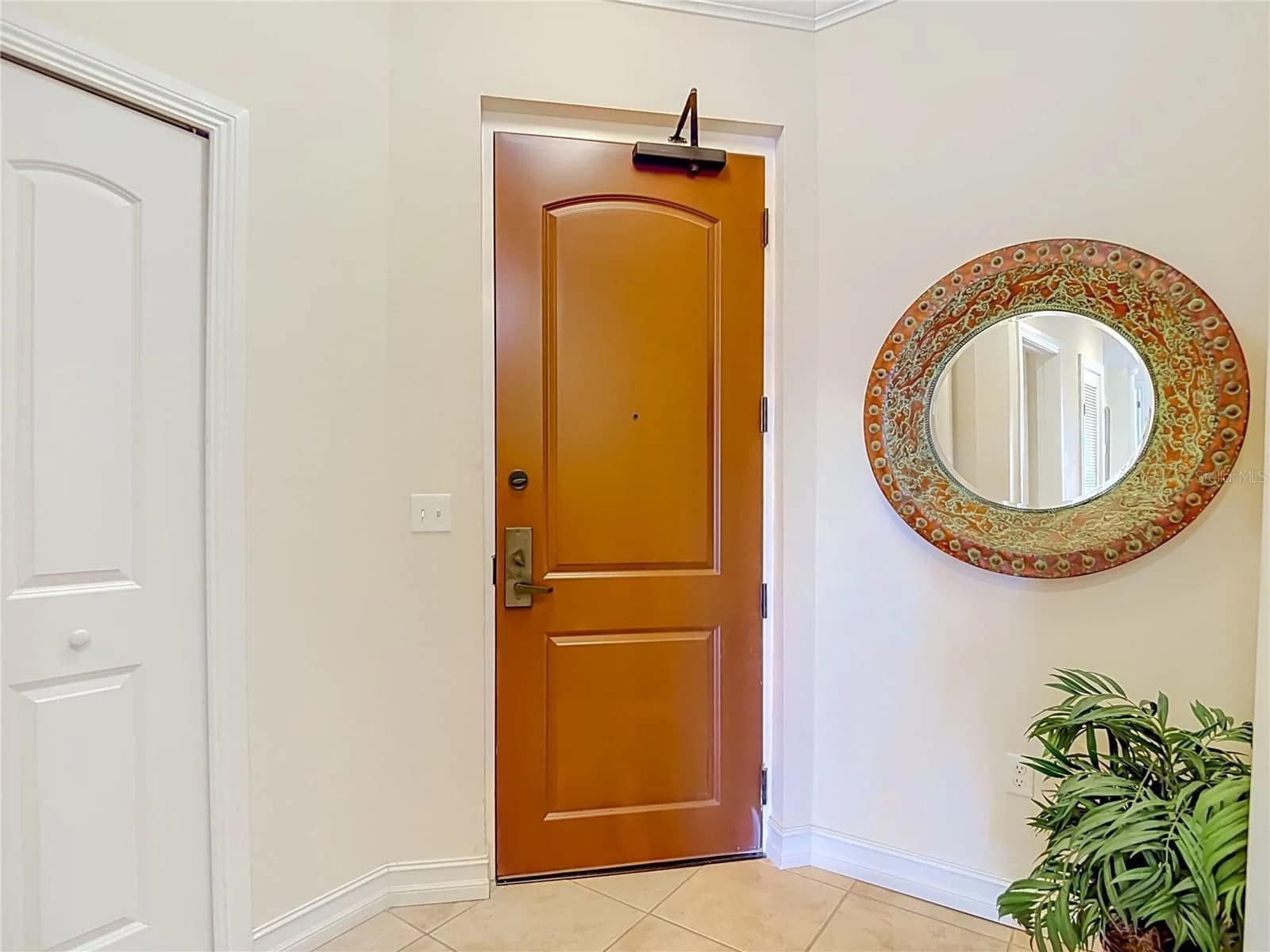 13941 CLUBHOUSE
