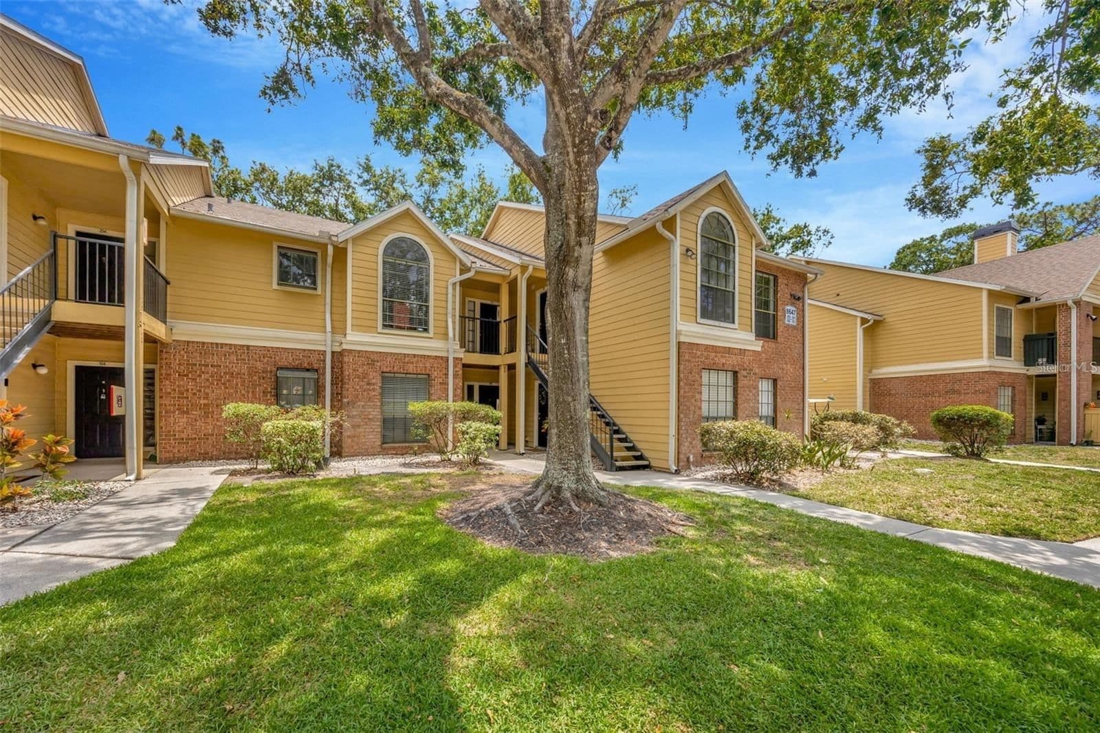 8647 MALLARD RESERVE, Tampa, FL