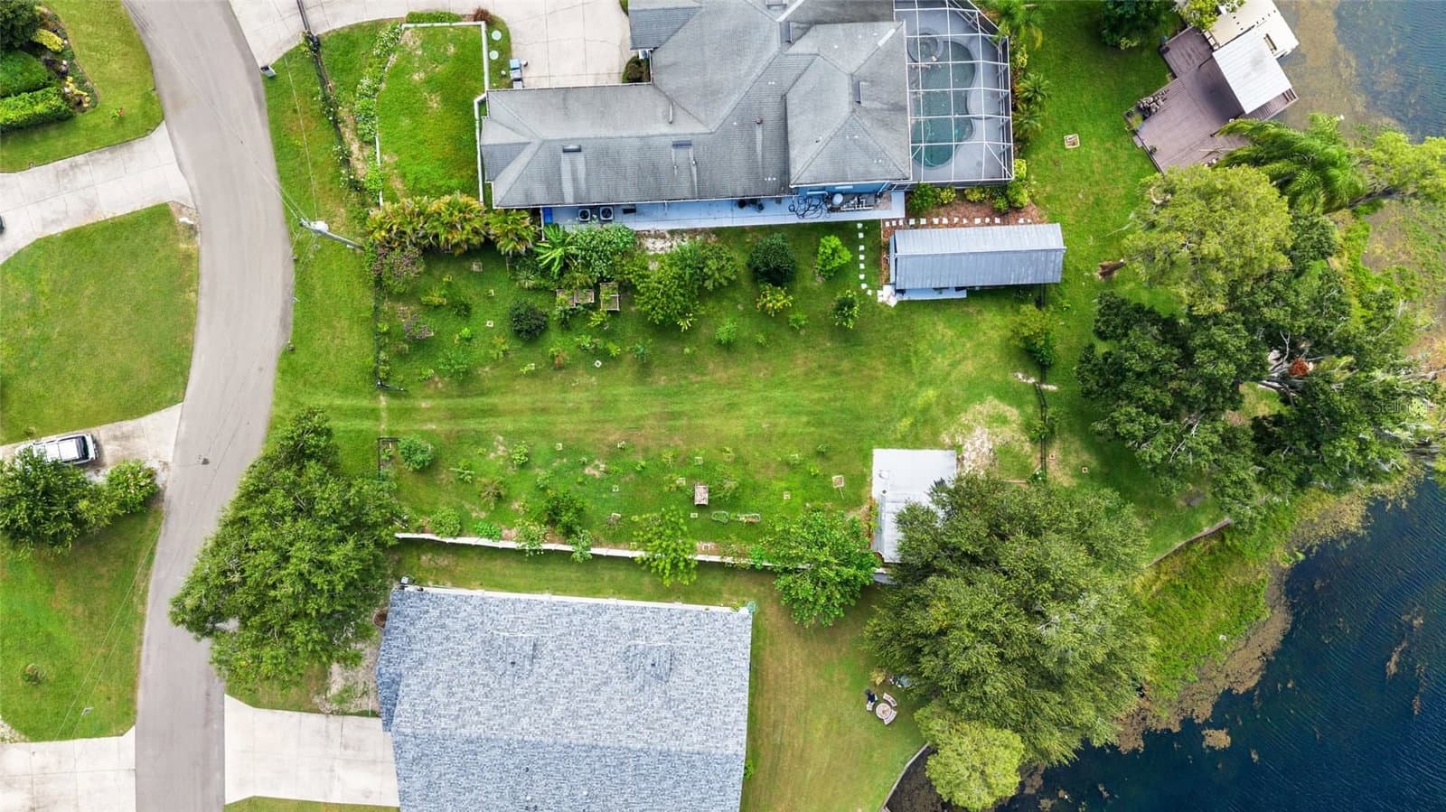 15916 WILLOWDALE