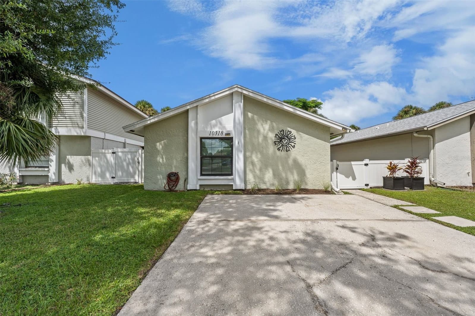 10318 ROSEMOUNT