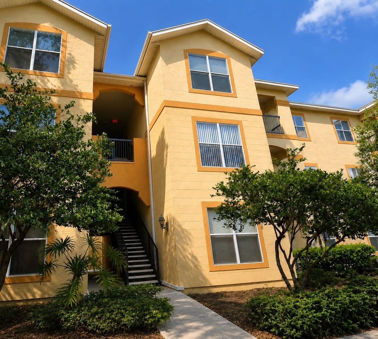 5610 PINNACLE HEIGHTS