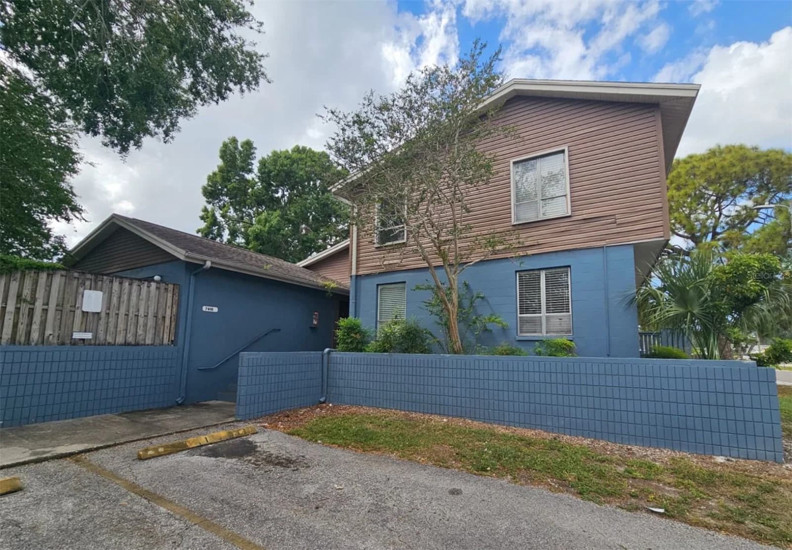 7610 POWHATAN, Tampa, FL