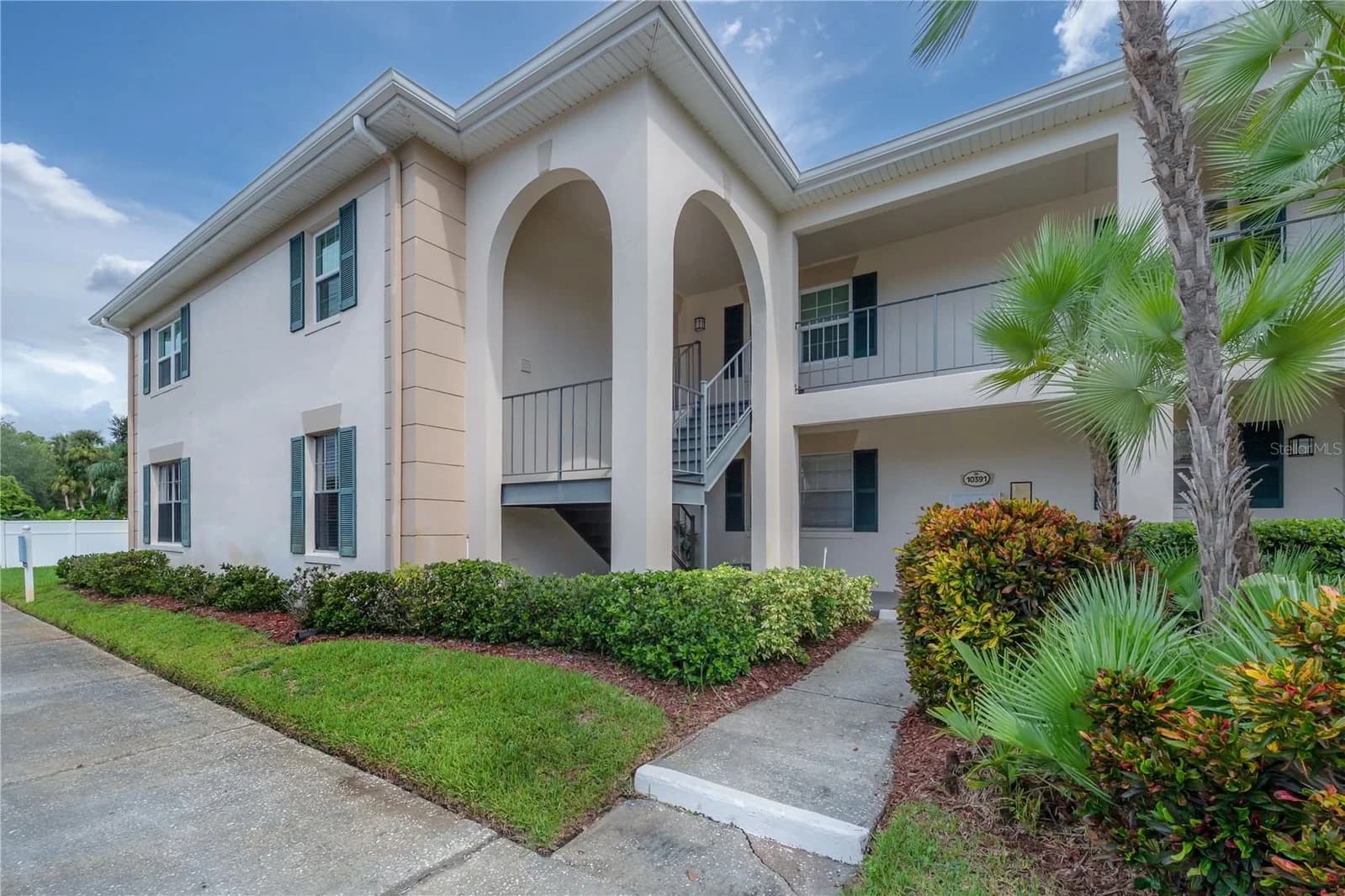 10391 CARROLLWOOD, Tampa, FL
