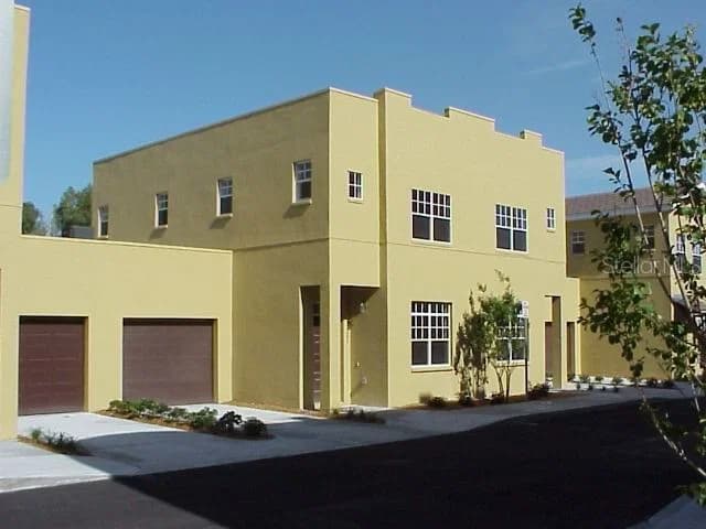 5209 OLMSTEAD BAY, Tampa, FL