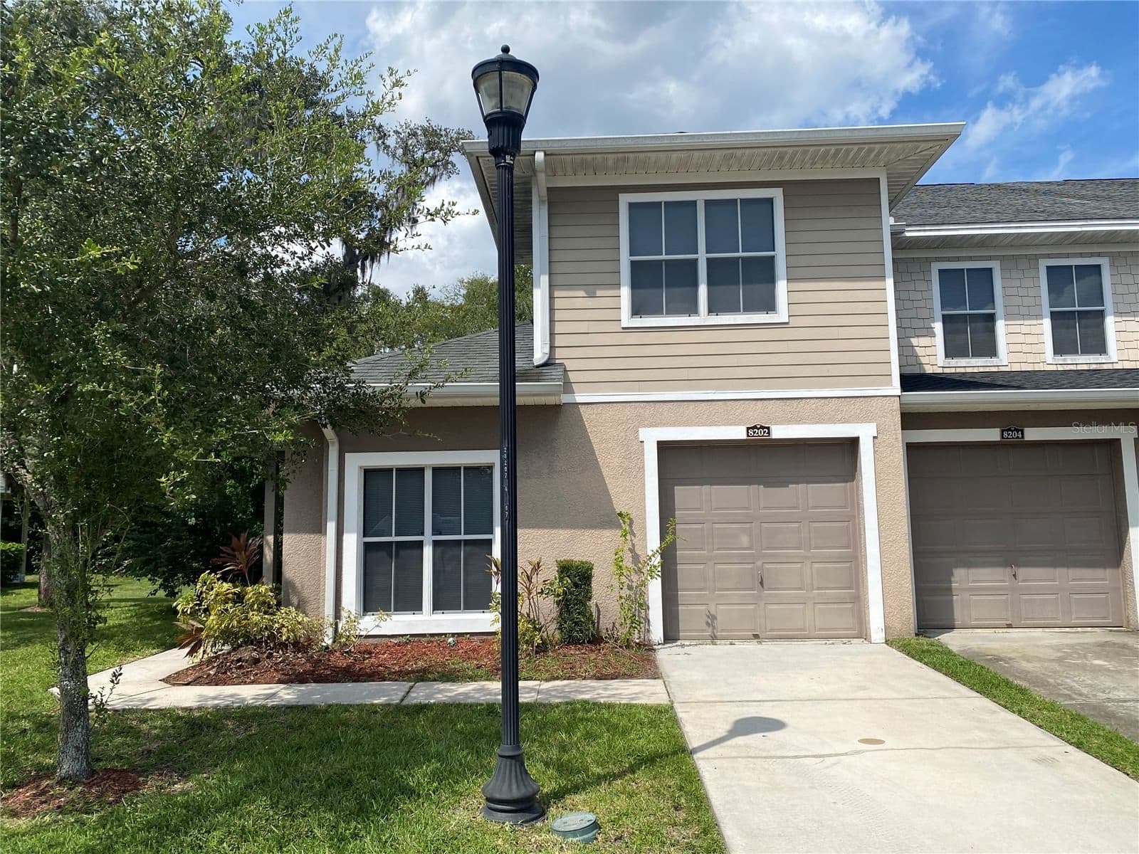 8202 DOWNPATRICK, Tampa, FL