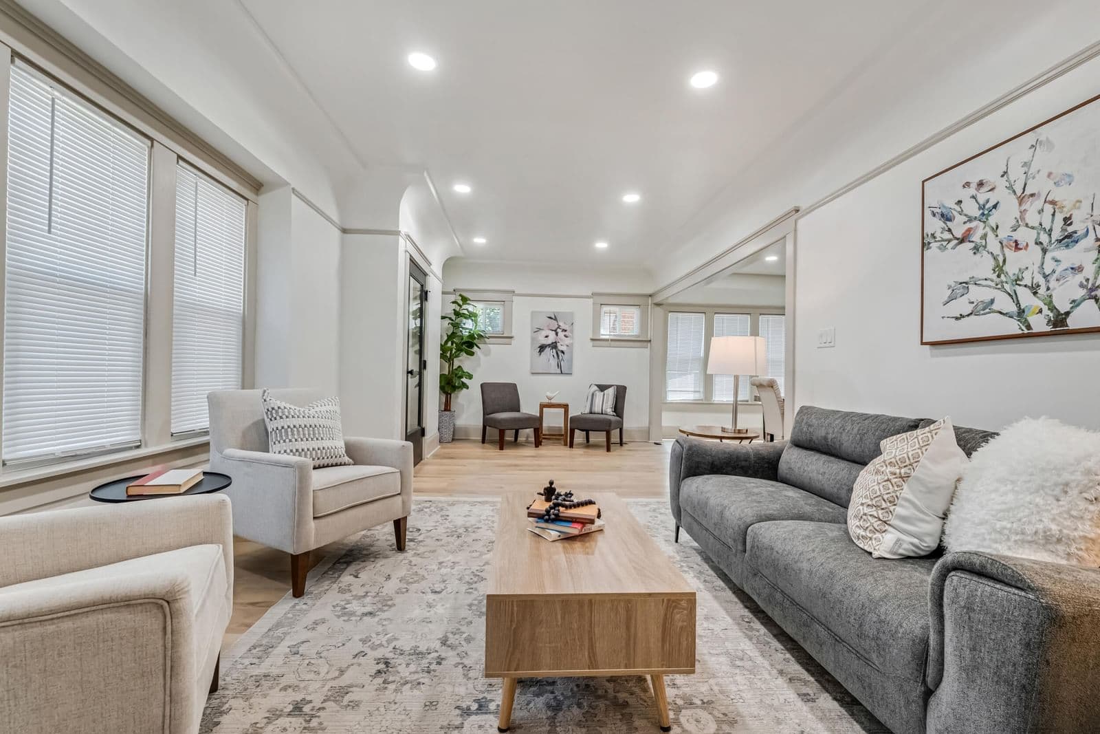 5615 Burleigh