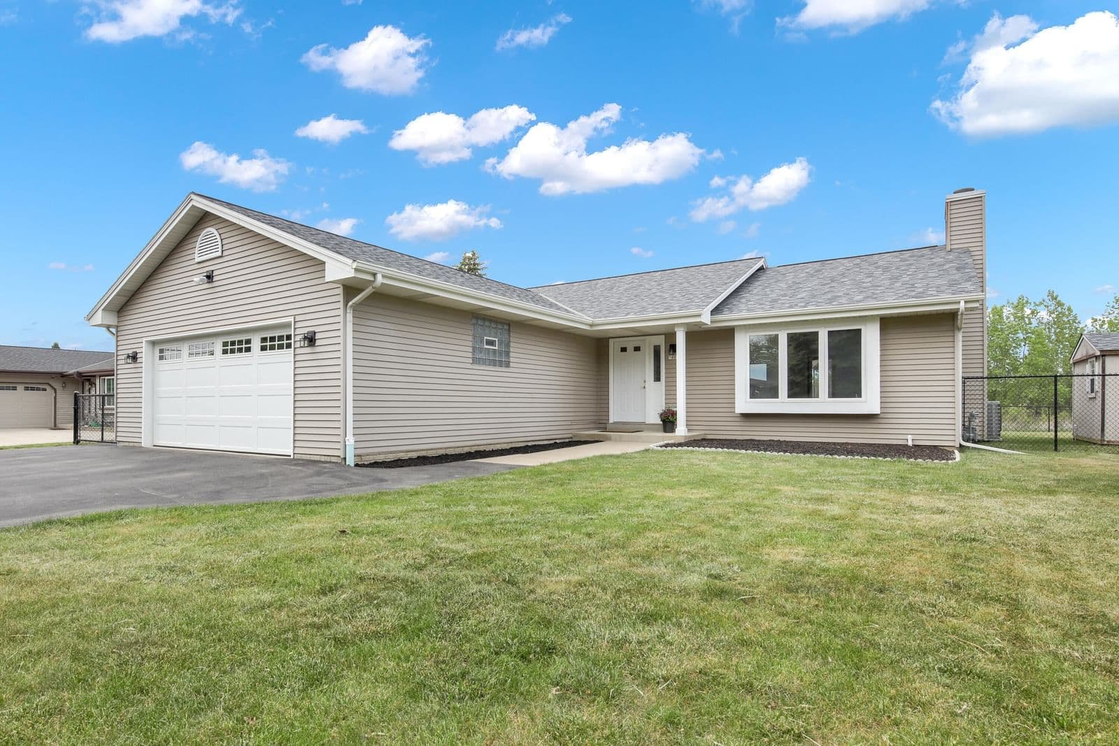 3800 Elm