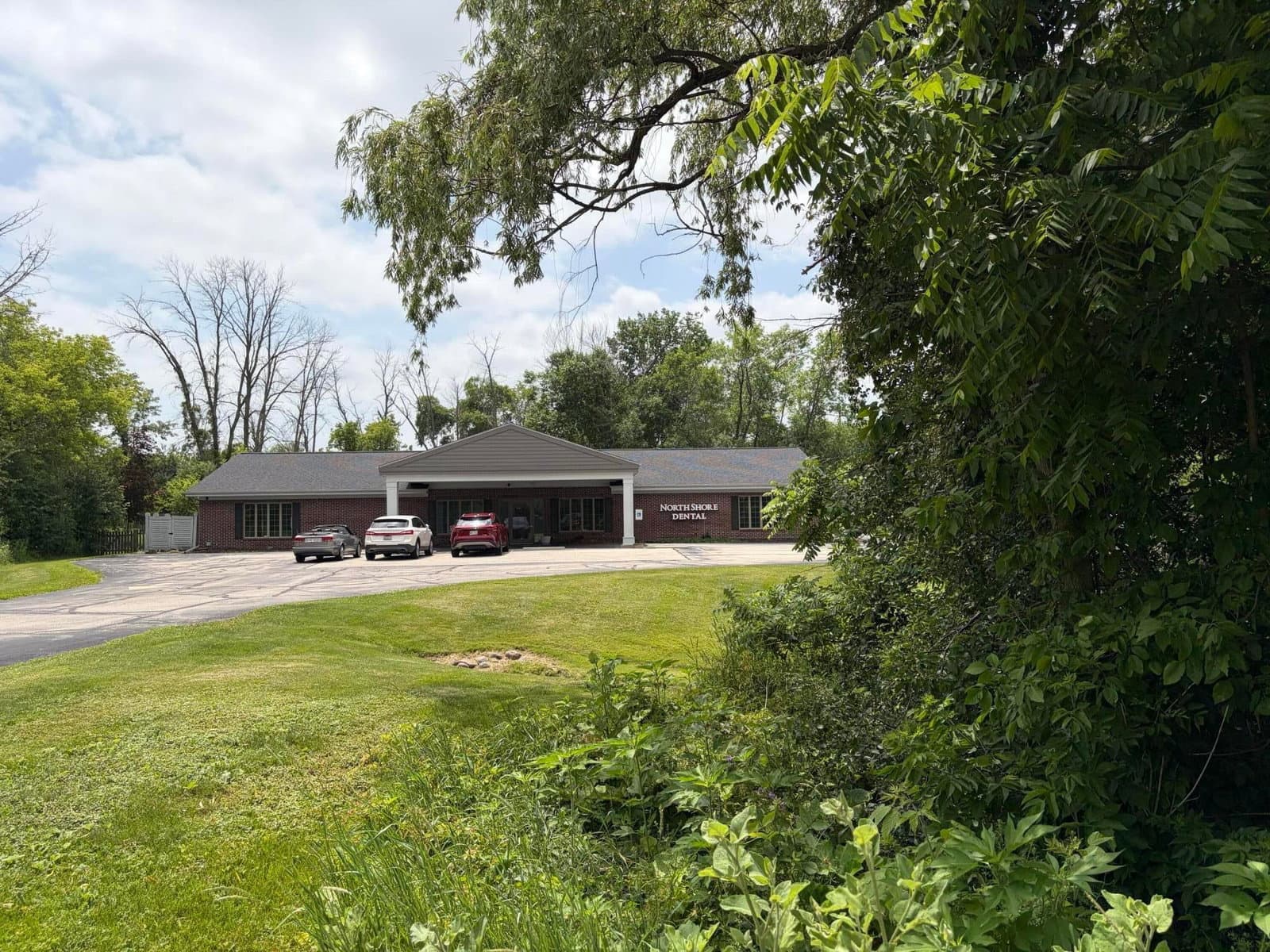 2505 Mequon, Mequon, WI