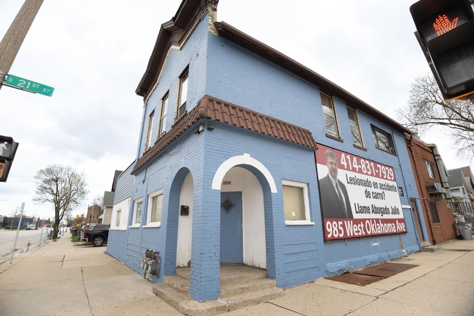 2037 National, Milwaukee, WI