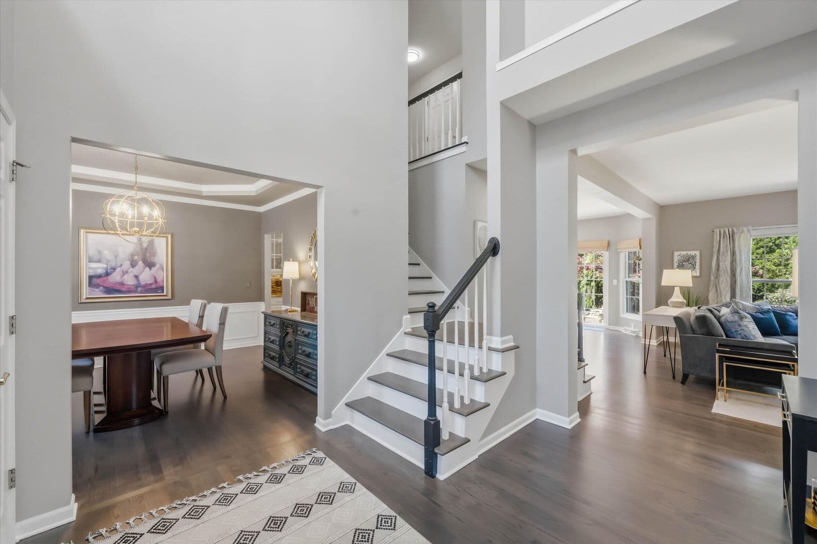 W73N413 Greystone