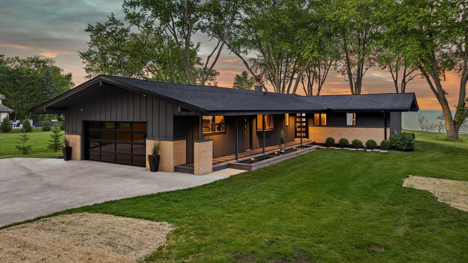 13464 Lakewood, Mequon, WI