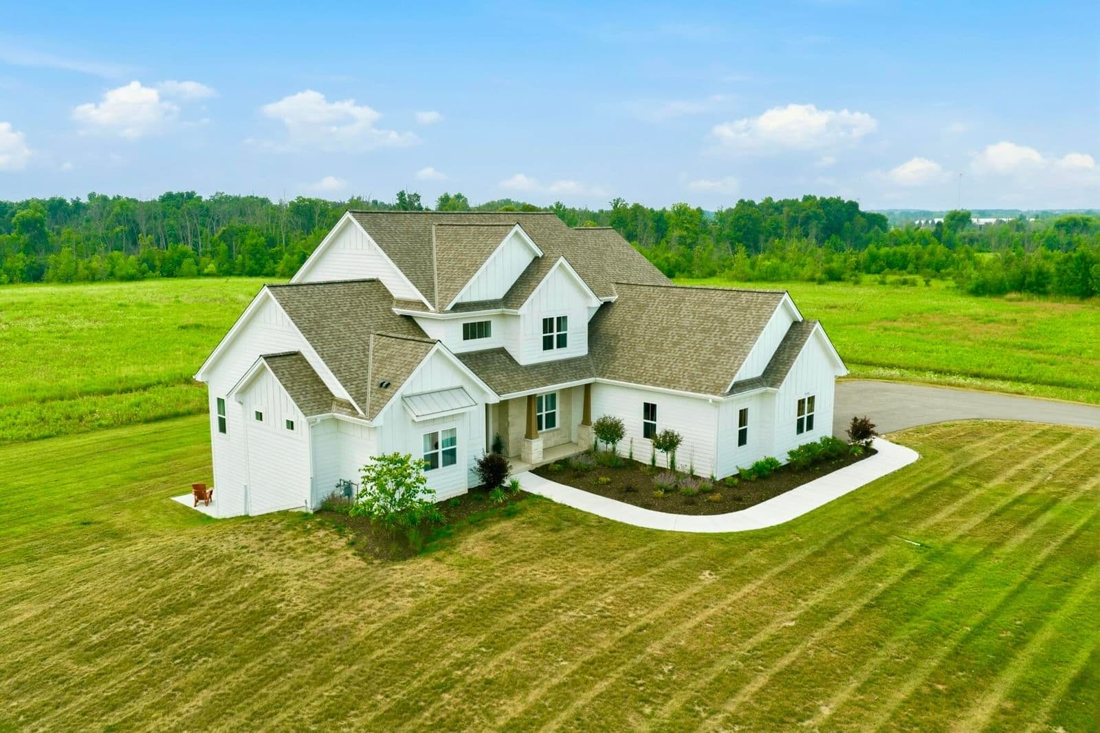 14141 Lake Shore, Mequon, WI