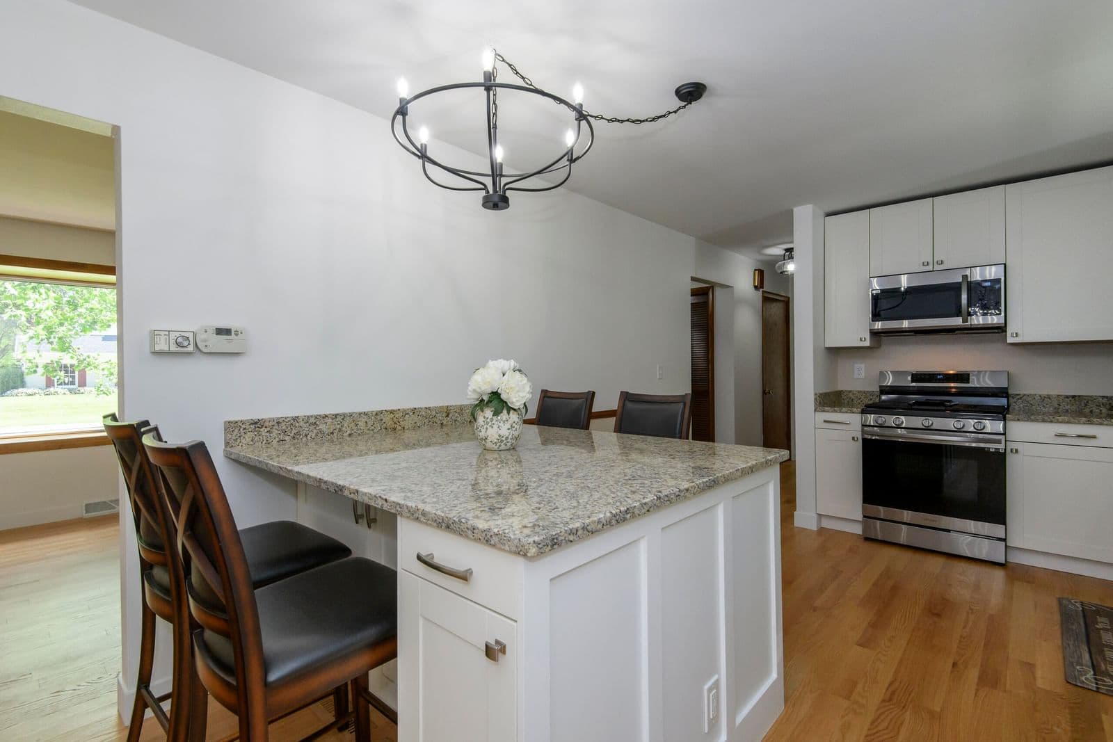 21300 Astolat, Brookfield, WI