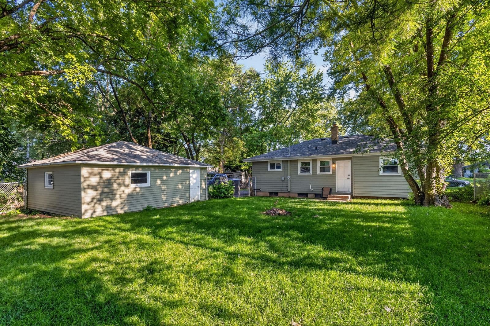 5222 Hemlock