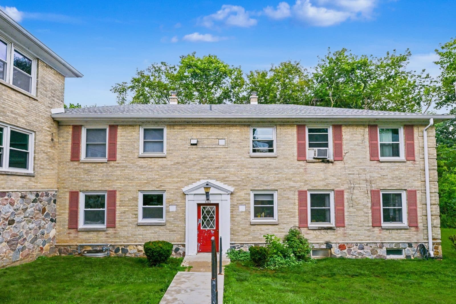 1323 Randolph